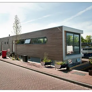  Apartment Private The Waterhouse Houseboat